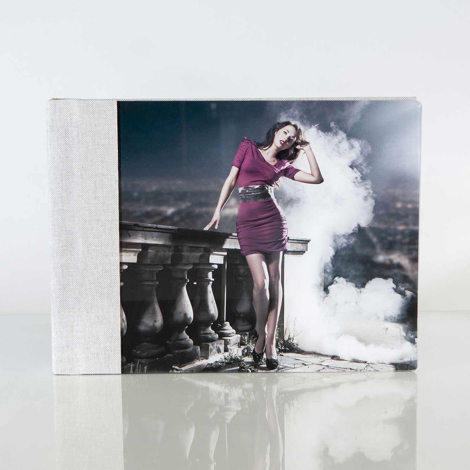 Silverbook 27x20cm with Acrylic Glass