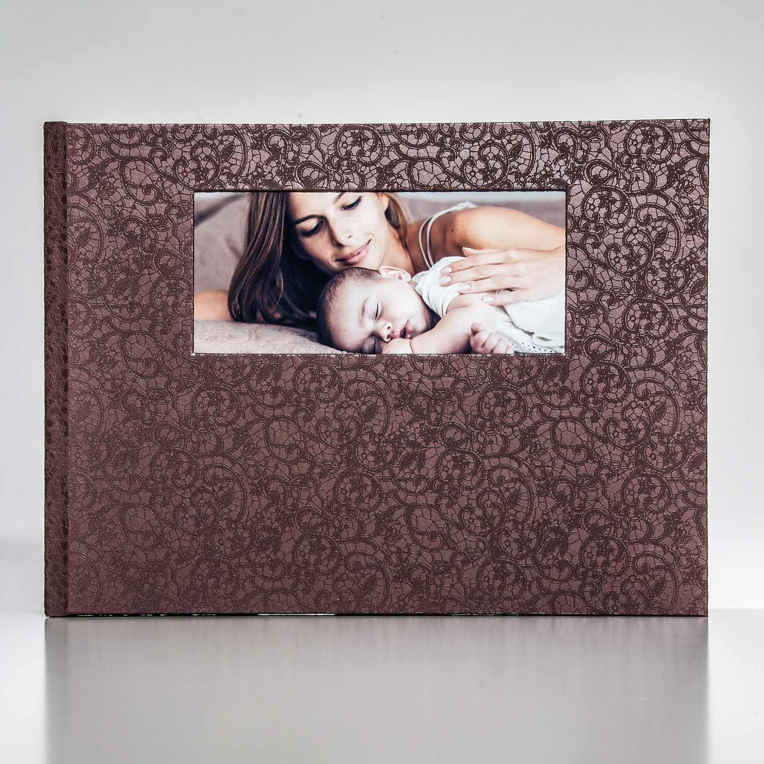 Silverino 40x30cm with Landscape Window